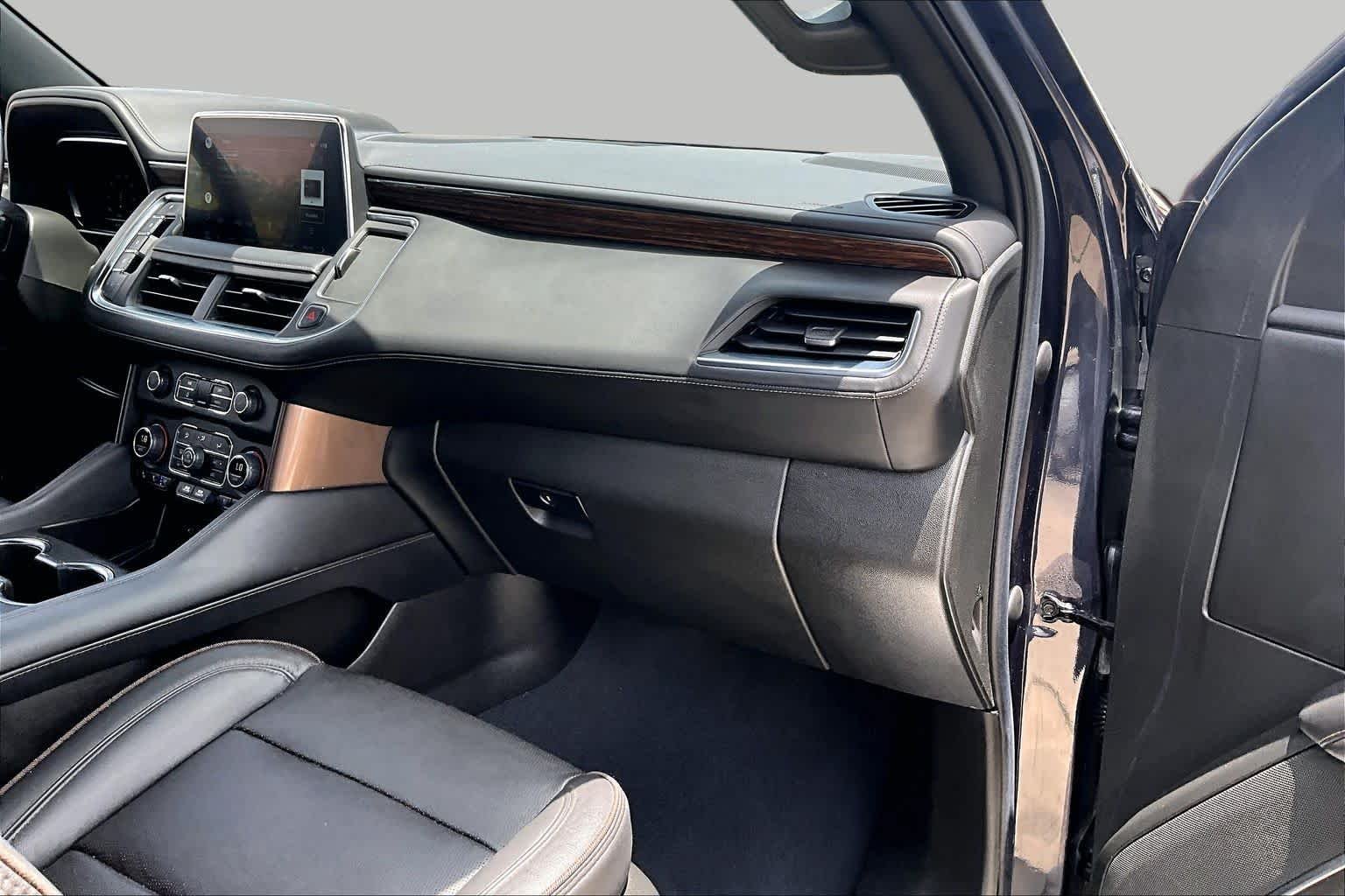 Used 2022 Dark Ash Metallic Chevrolet High Country image 37