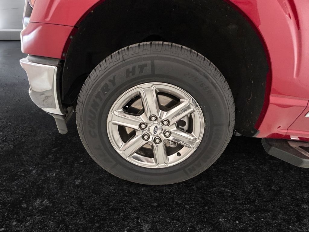 Used 2024 Red Ford XLT image 27