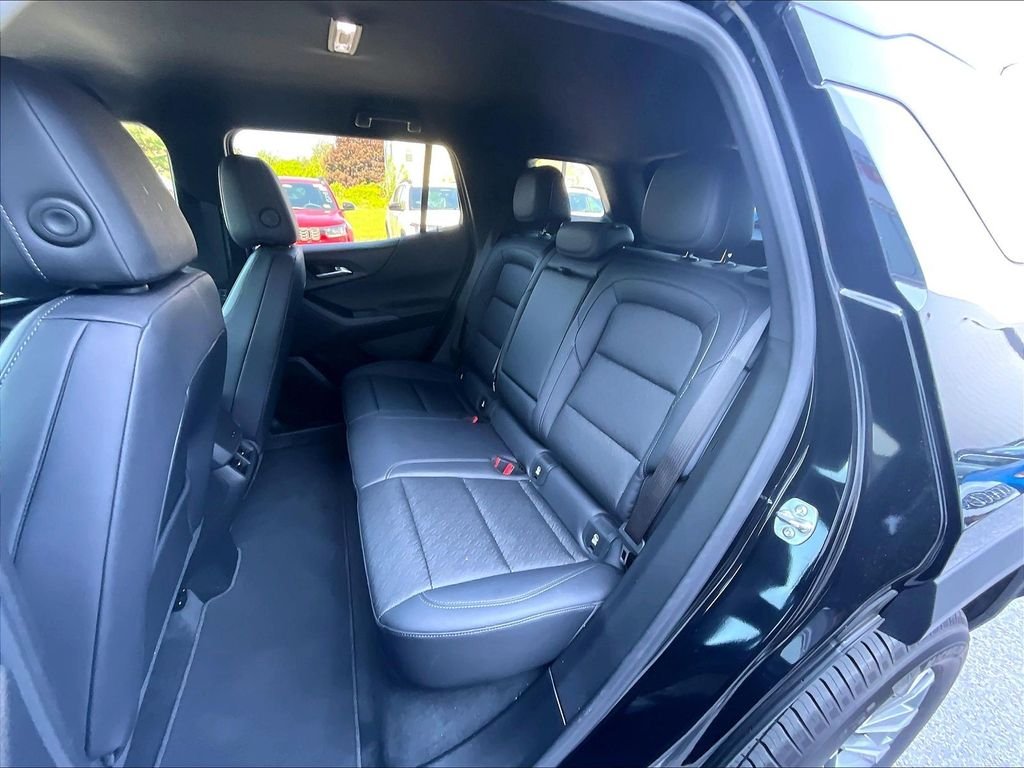 Used 2025 Black Chevrolet LT image 15