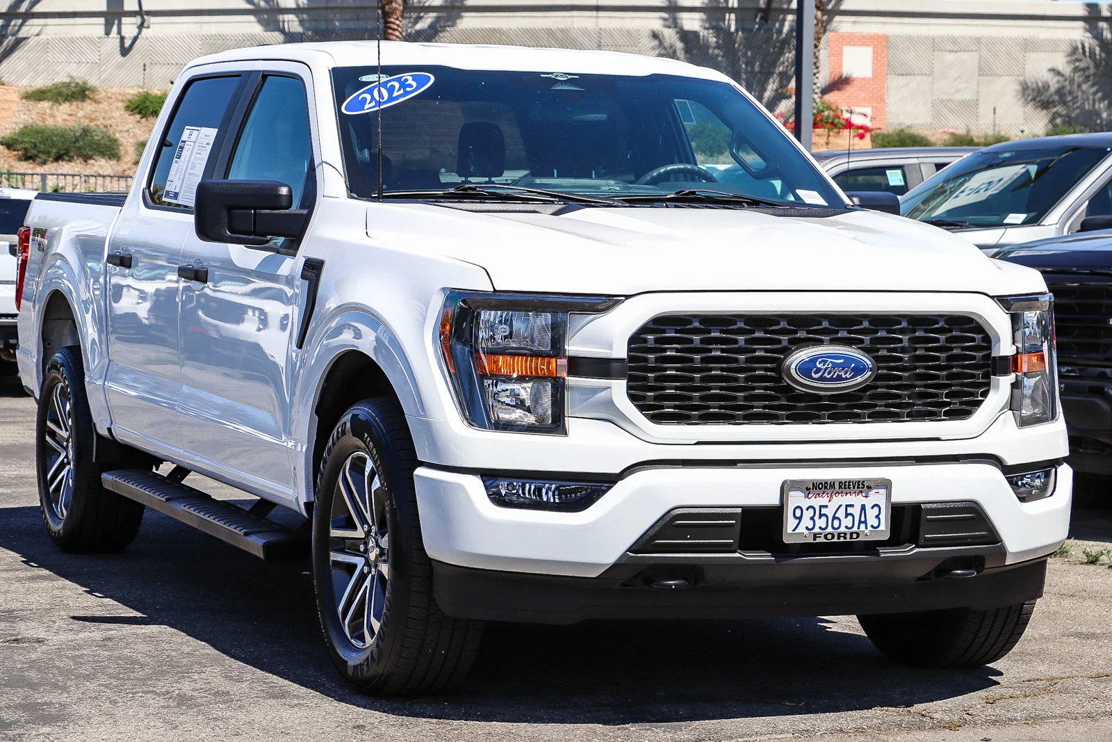 Certified Used 2023 Oxford White Ford XL image 3