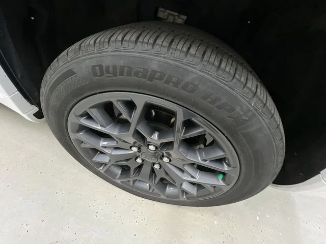 Used 2023 White Jeep Summit image 35