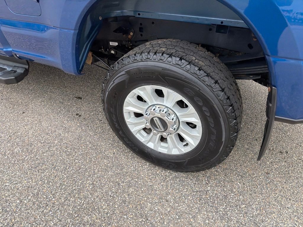 Certified Used 2022 Blue Metallic Ford XL image 6