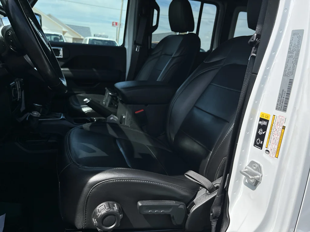 Used 2021 Bright White Clearcoat Jeep Unlimited Sahara Altitude image 16
