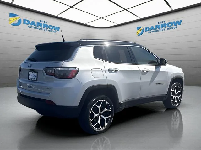 Used 2025 Silver Jeep Limited image 5