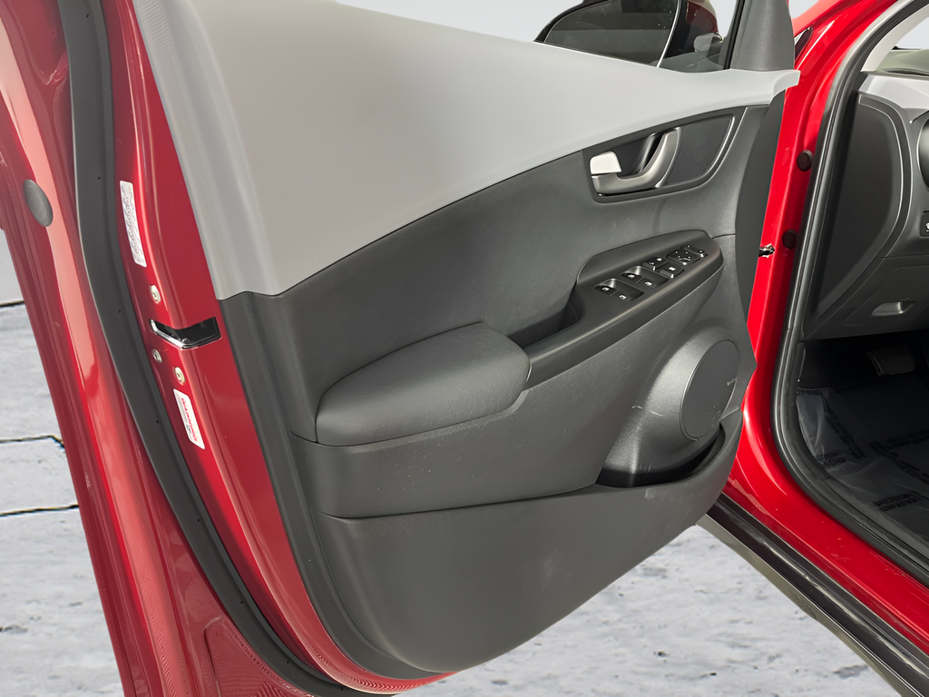 Used 2021 Red Hyundai Ultimate image 9