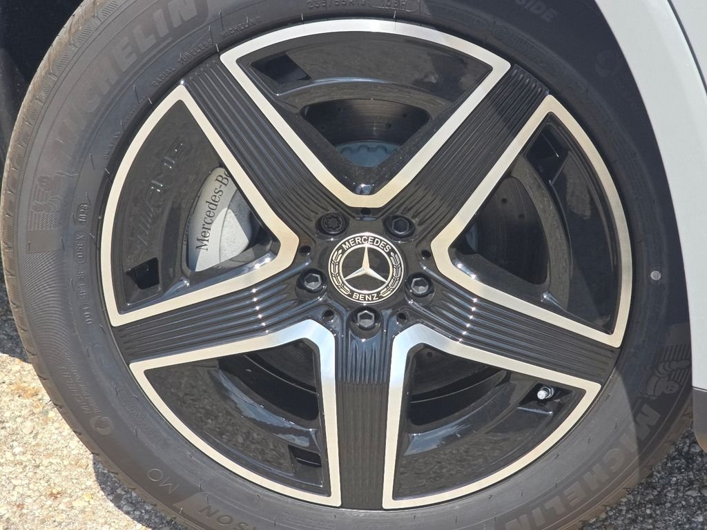 New 2026 MANUFAKTUR Alpine Grey Mercedes-Benz GLC 300 image 10