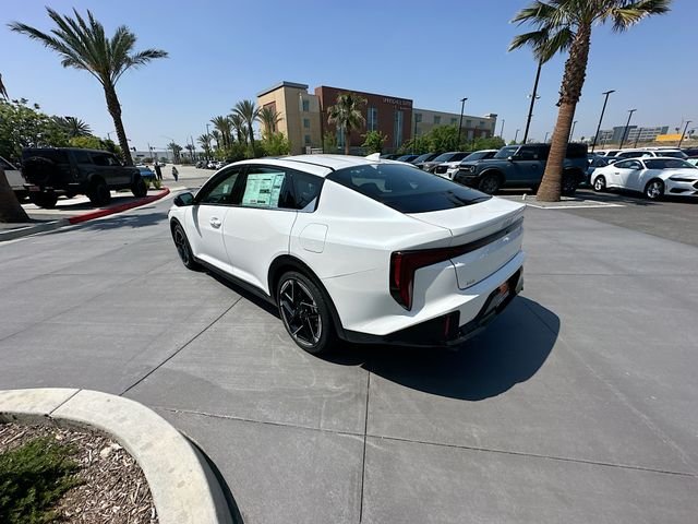 New 2026 Snow White Pearl Kia GT-Line image 5