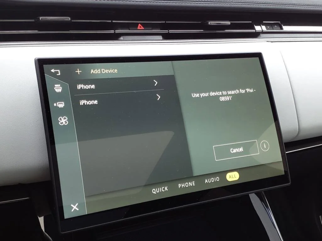 Used 2024 White Land Rover Dynamic SE image 6