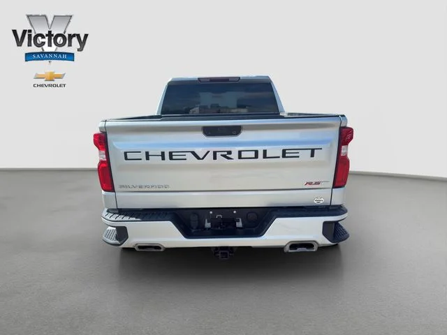 Used 2021  Chevrolet RST image 6