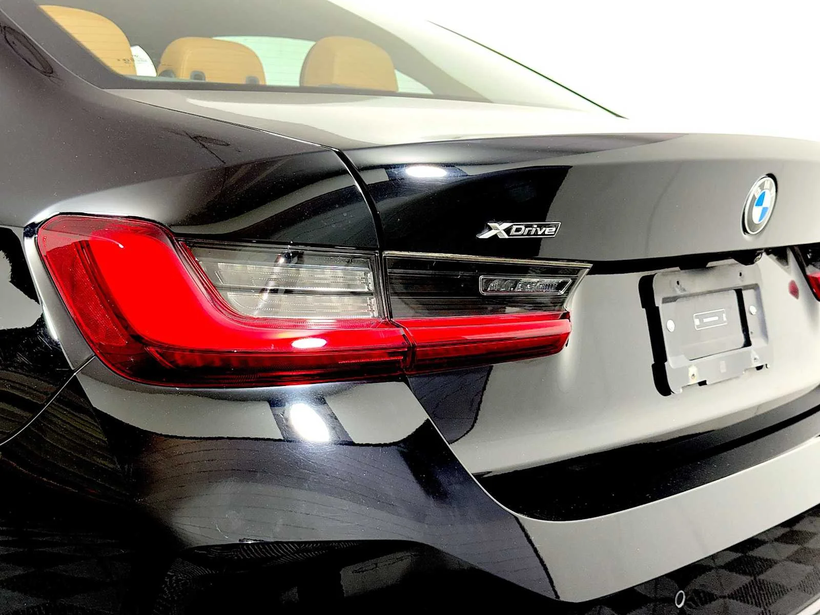 Used 2024 Jet Black BMW 330i xDrive image 27