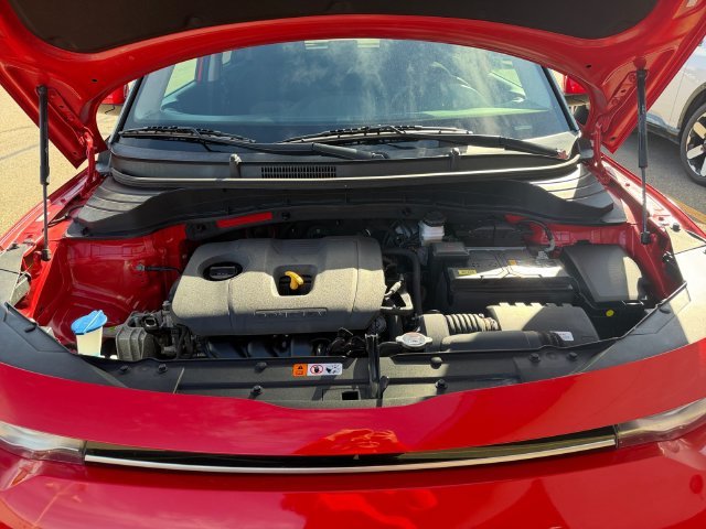 Used 2022 Red Kia LX image 6