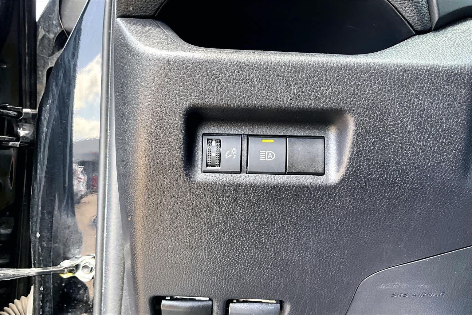 Used 2025 Midnight Black Metallic Toyota XLE image 34