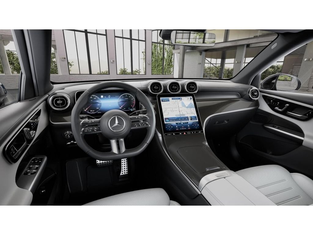 New 2025 Polar White Mercedes-Benz GLC 300 image 3