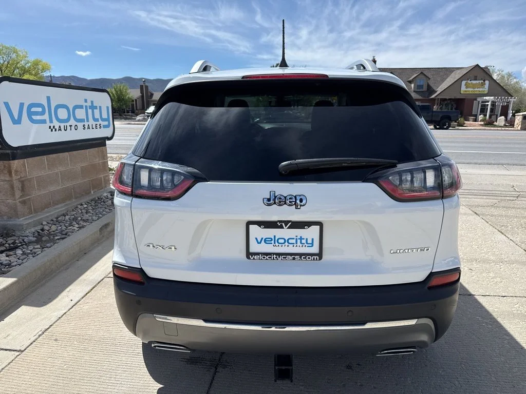 Used 2020 White Jeep Limited image 4