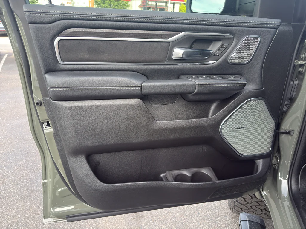 New 2026 Canyon Lake Exterior Paint RAM Laramie image 19