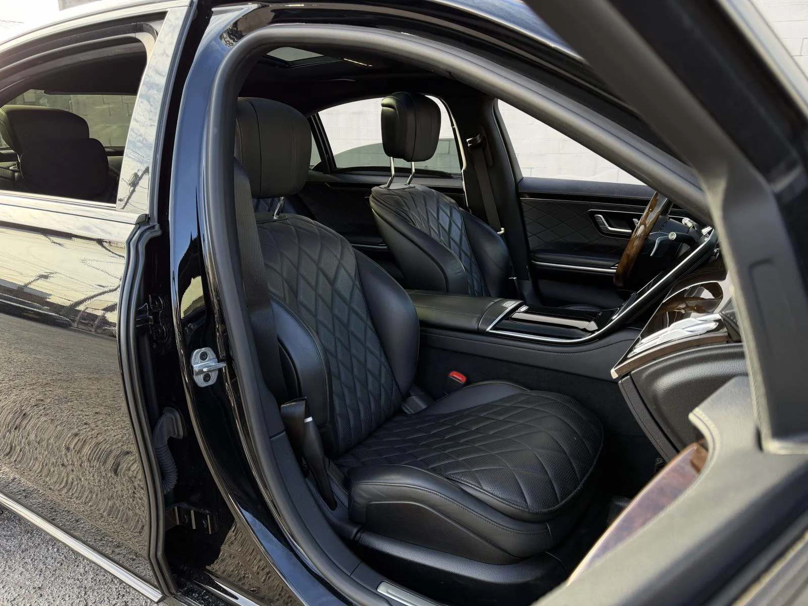 Used 2022  Mercedes-Benz S 500 image 11