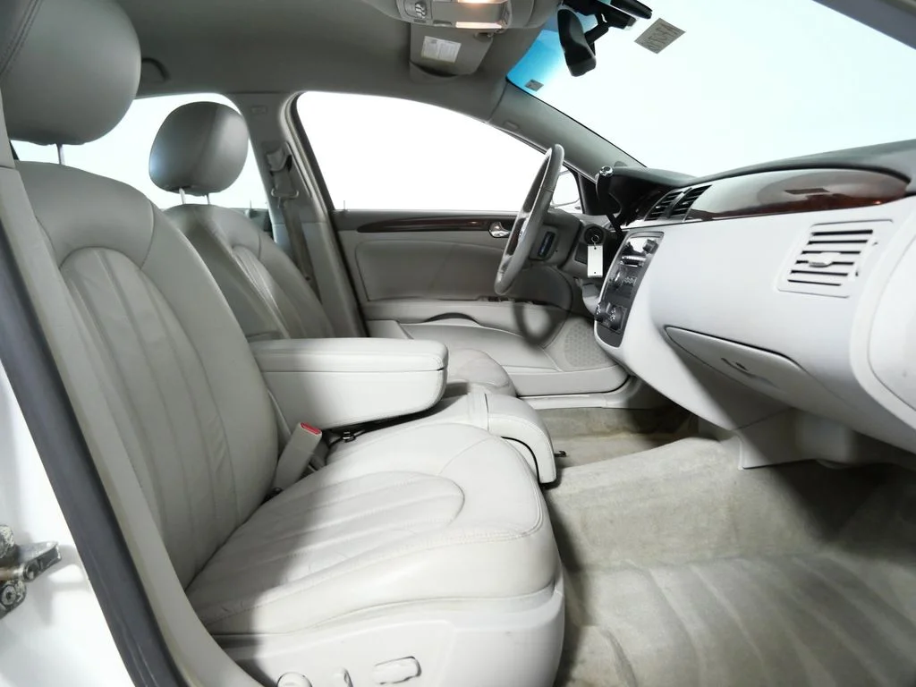 Used 2011 White Buick CXL image 8