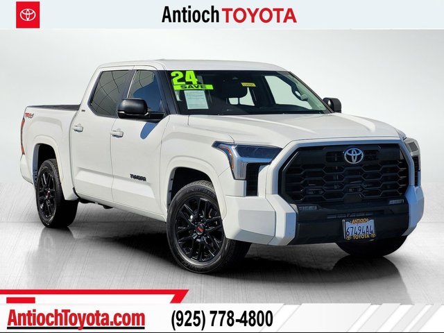 2024 Toyota Tundra 4WD SR5