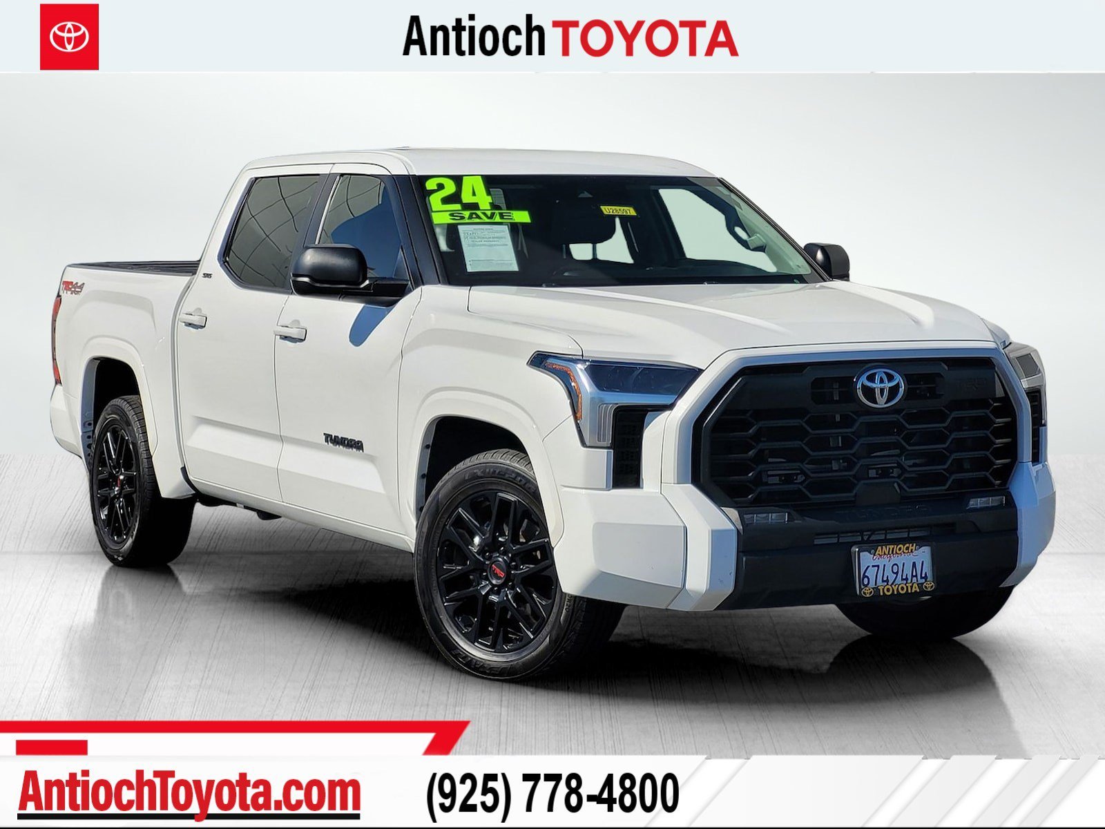 Used 2024  Toyota SR5 image 1