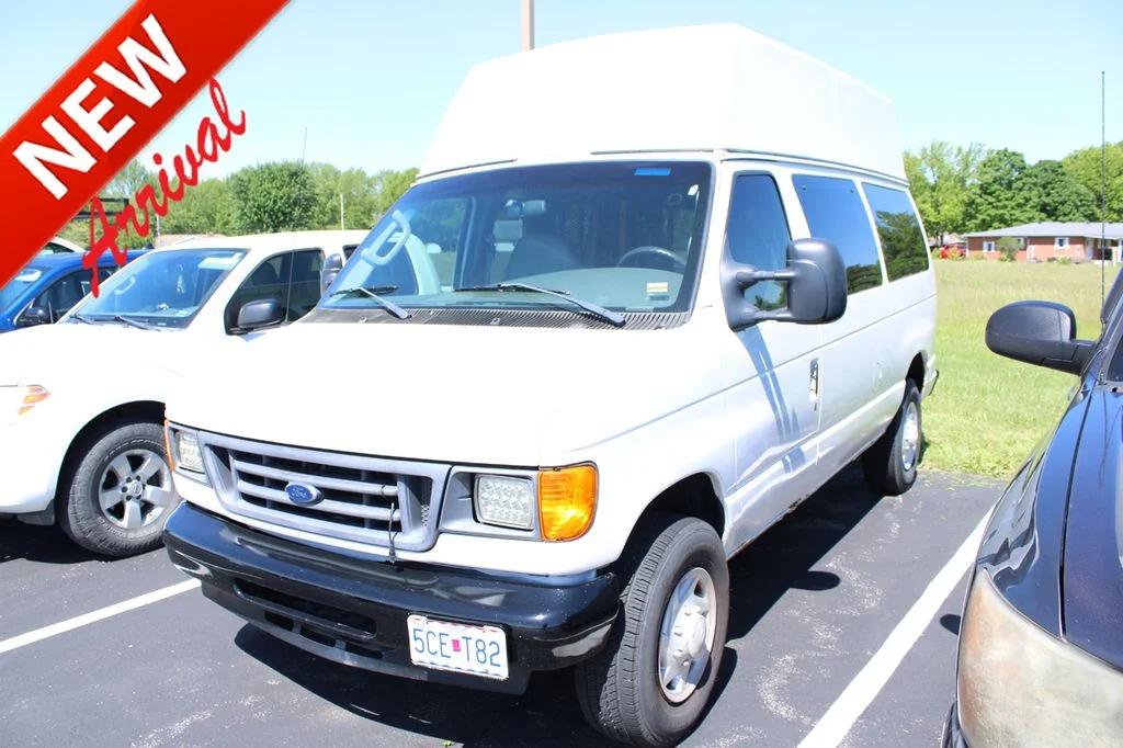 2007 Ford E-Series E-250 Van's photo