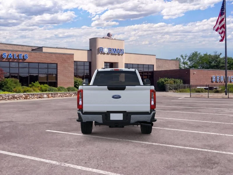 New 2026 Oxford White Ford F-250® XLT image 33