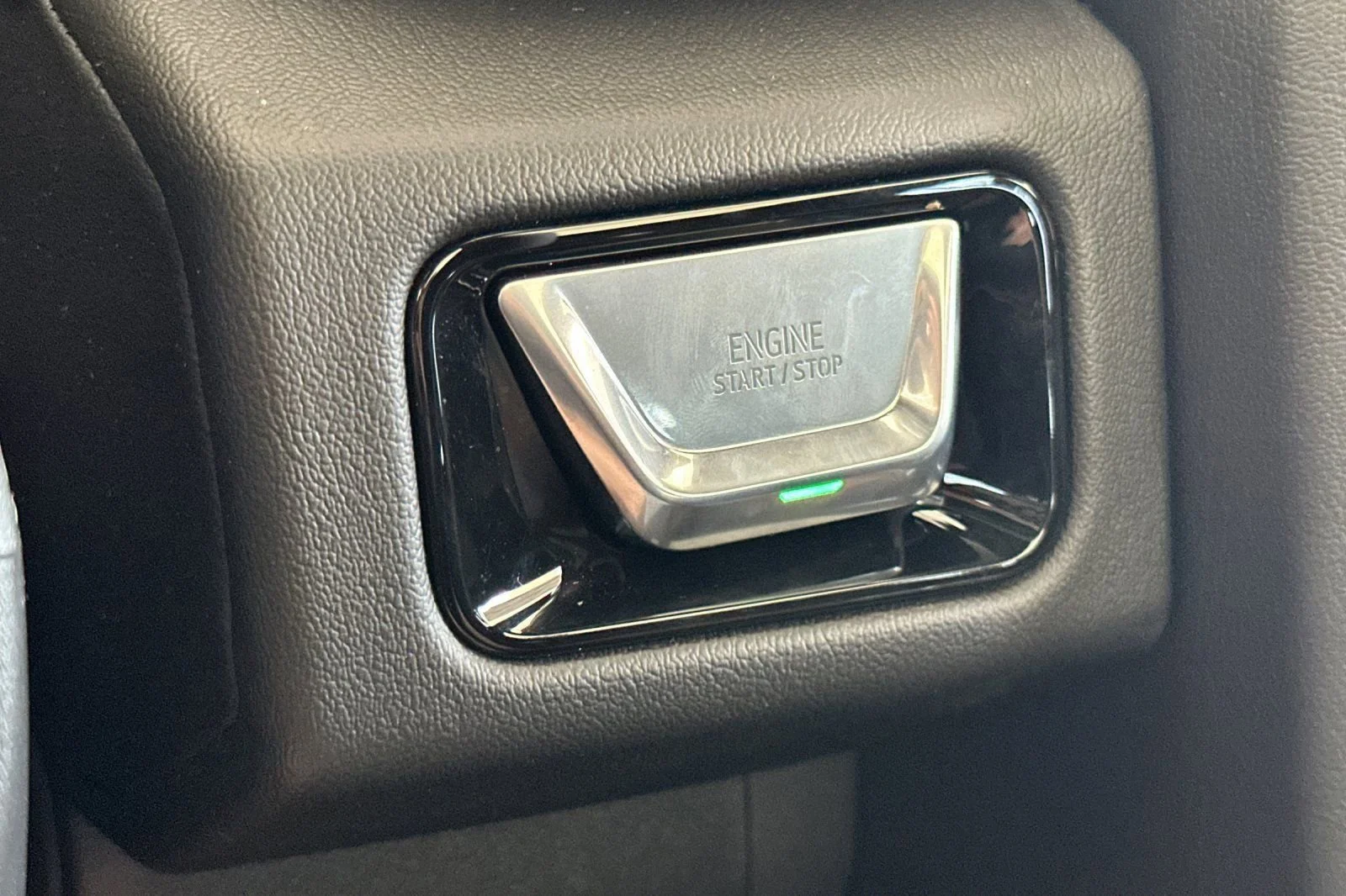2026 GMC Yukon XL Denali - Photo 24