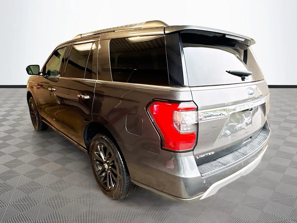 Used 2019 Gray Ford Limited image 6