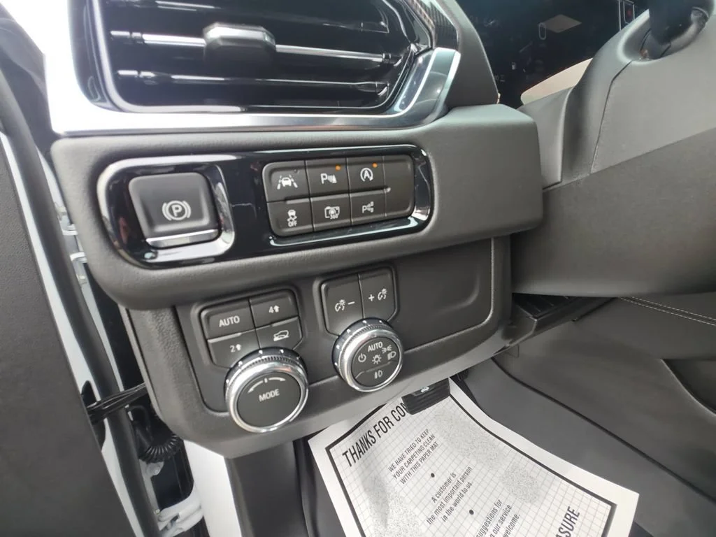 Certified Used 2026 Summit White GMC Elevation image 32