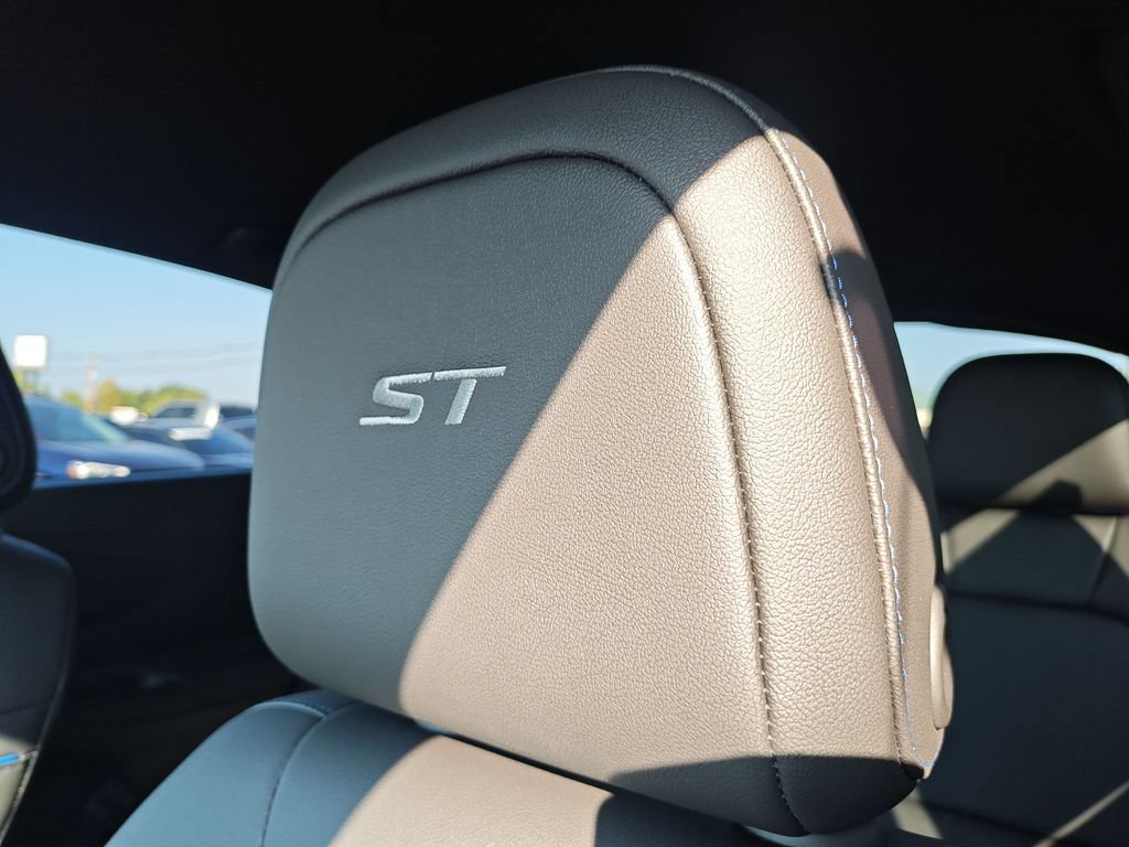 New 2026 Summit White Buick Sport Touring image 27