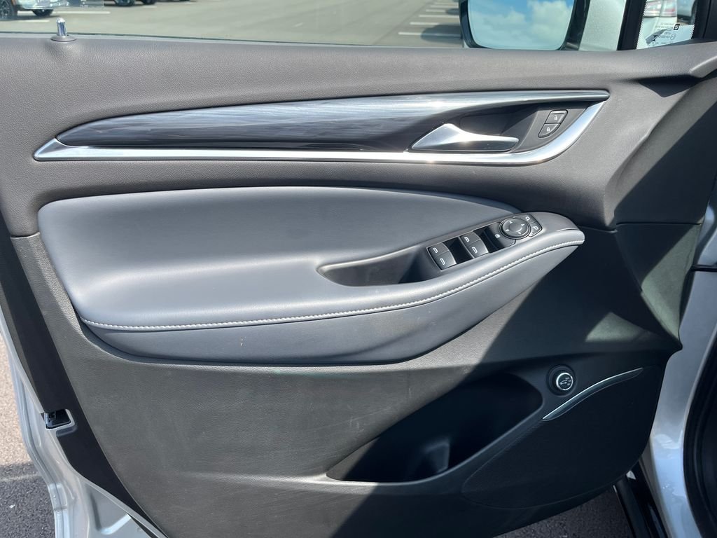 Used 2022 Silver Buick Essence image 11