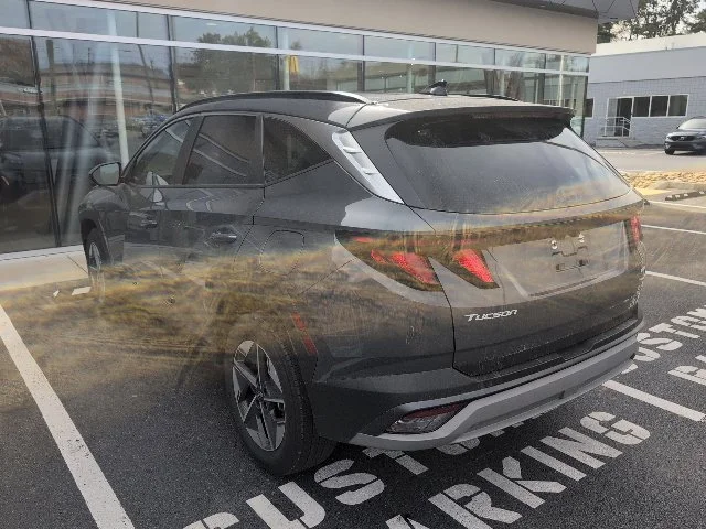 Used 2025 Gray Hyundai SEL image 5