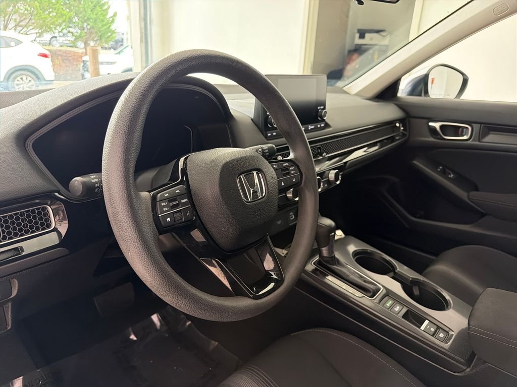 Used 2024  Honda LX image 14