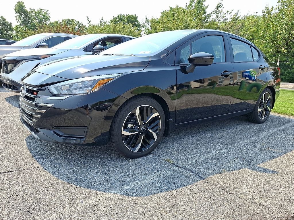 Used 2025 Black Nissan 1.6 SR image 3
