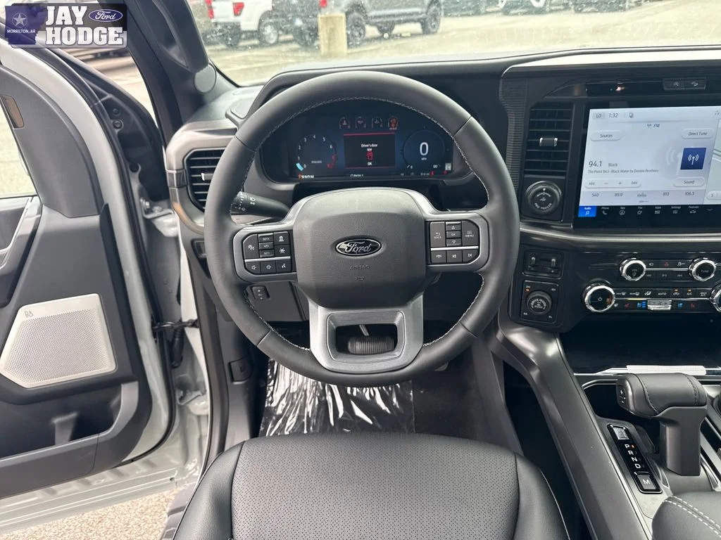 New 2026 Avalanche Ford Lariat® image 28