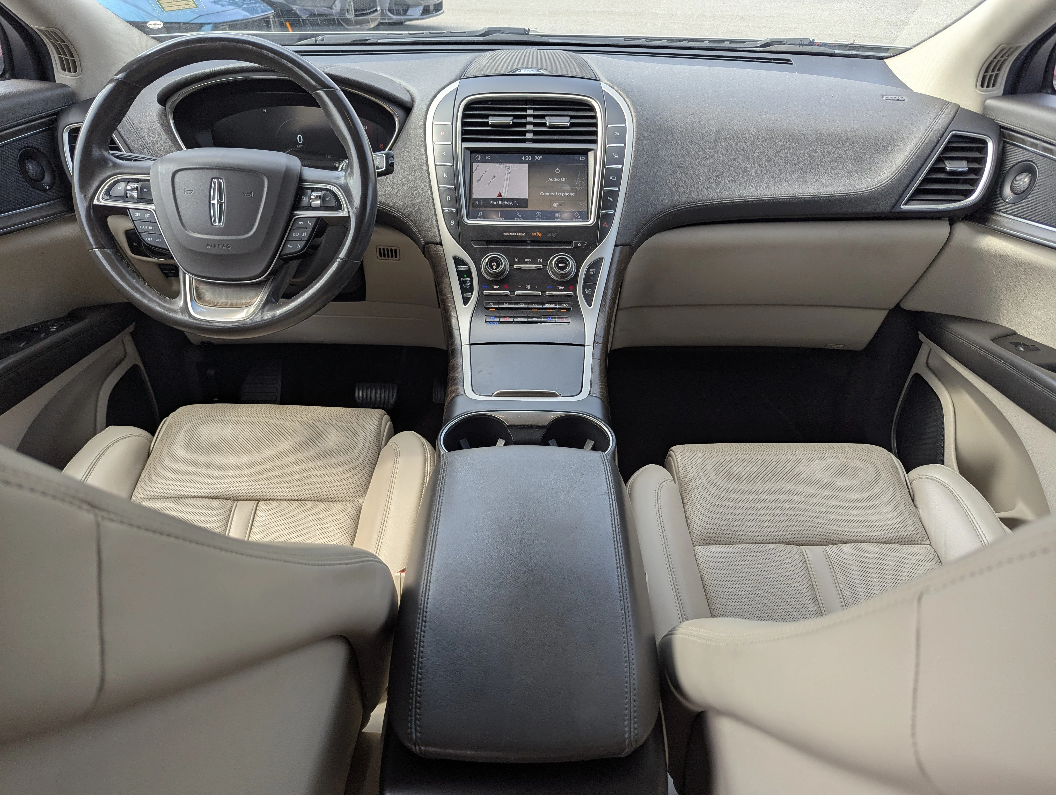 Used 2019 Ceramic Pearl Metallic Tri-Coat Lincoln Reserve image 17