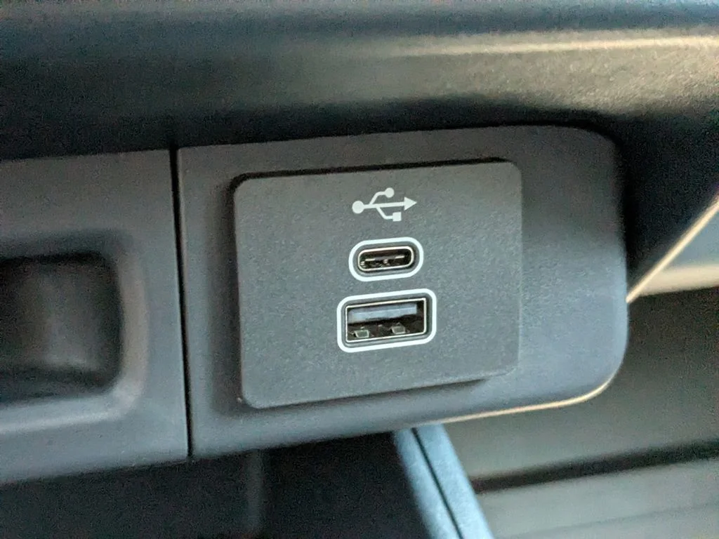 New 2026 Space White Metallic Ford Lariat image 23
