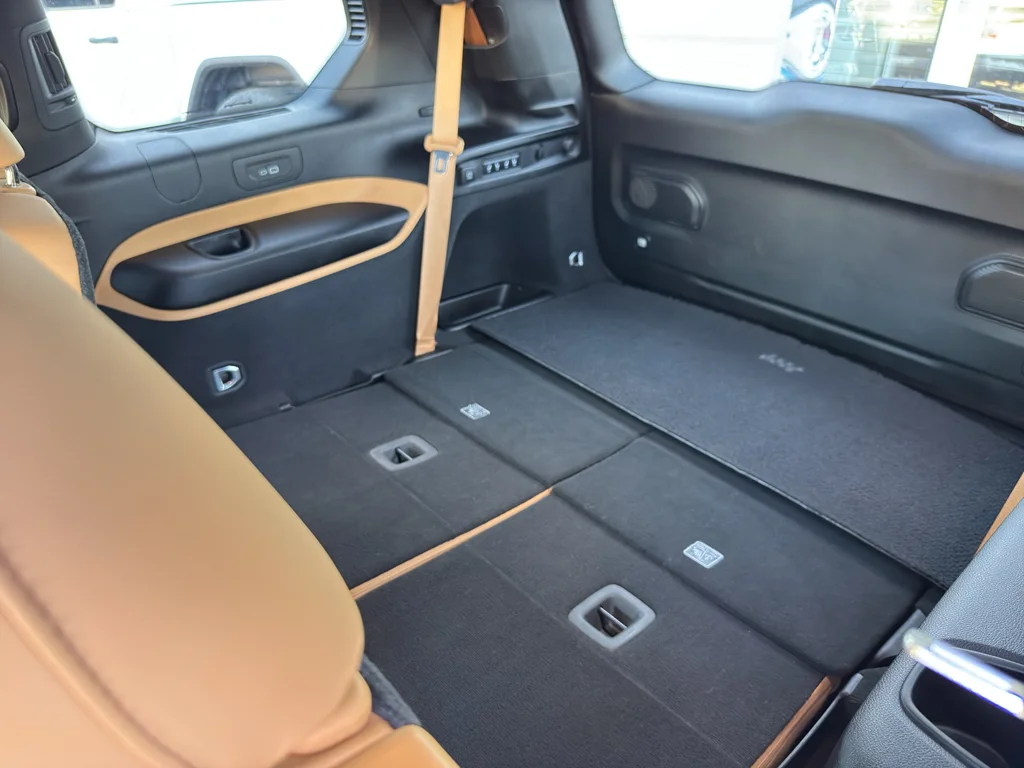 Used 2025 Bright White Clearcoat Jeep Summit Reserve image 25