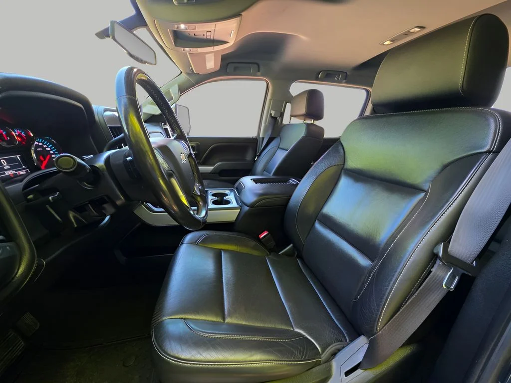 Used 2019 Blue Chevrolet LTZ image 17