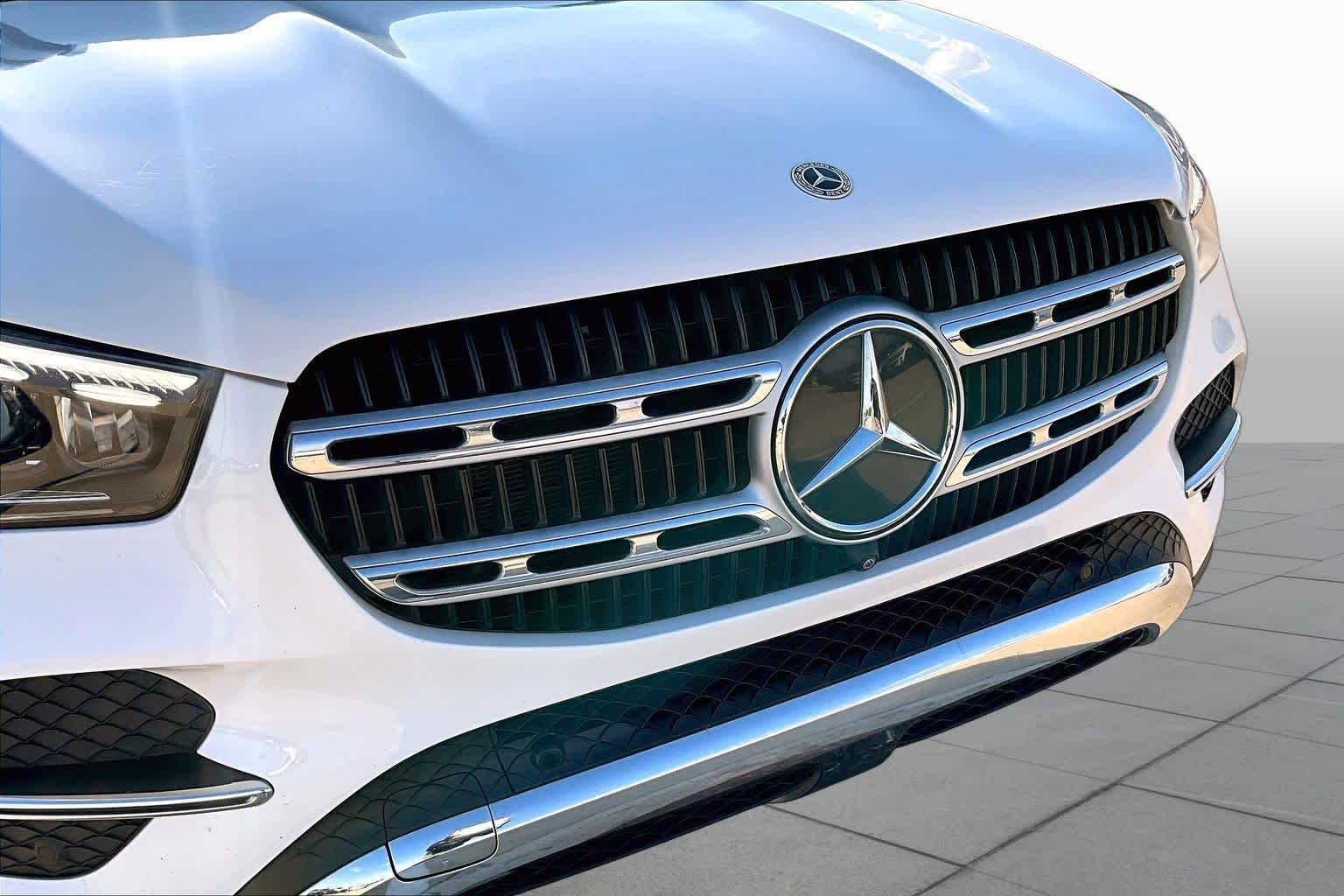 Used 2025 Polar White Mercedes-Benz GLE 350 image 30