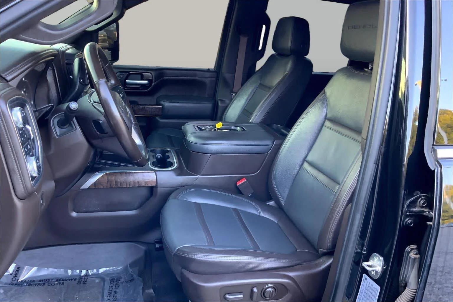 Used 2021 Ebony Twilight Metallic GMC Denali image 7