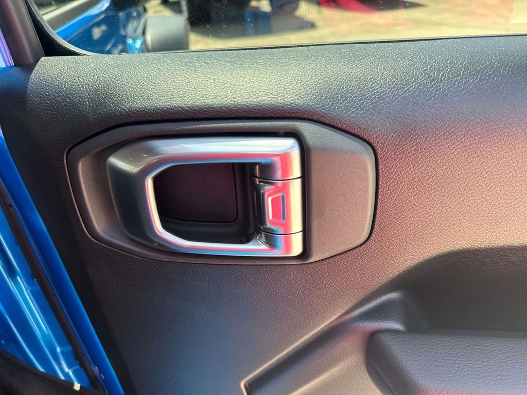 New 2027 Hydro Blue Pearlcoat Jeep Sport S image 26