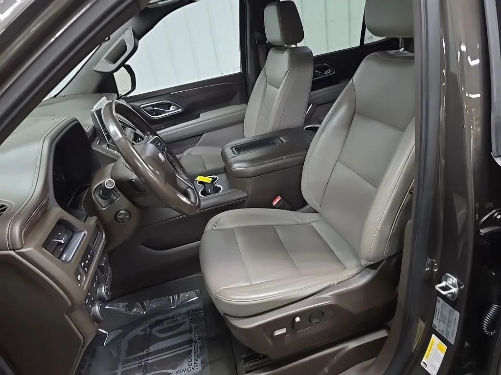 Used 2021 Graywood Metallic Chevrolet LT image 33