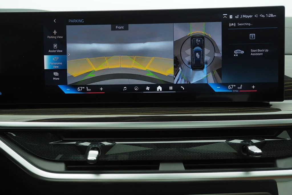 New 2026 Black Sapphire Metallic BMW xDrive50e image 18