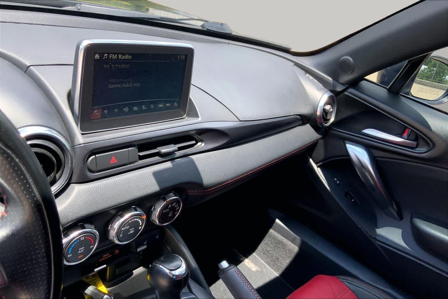 Pre-Owned 2018 FIAT 124 Spider Abarth