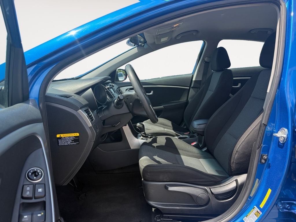 Used 2017 Blue Hyundai Base image 9