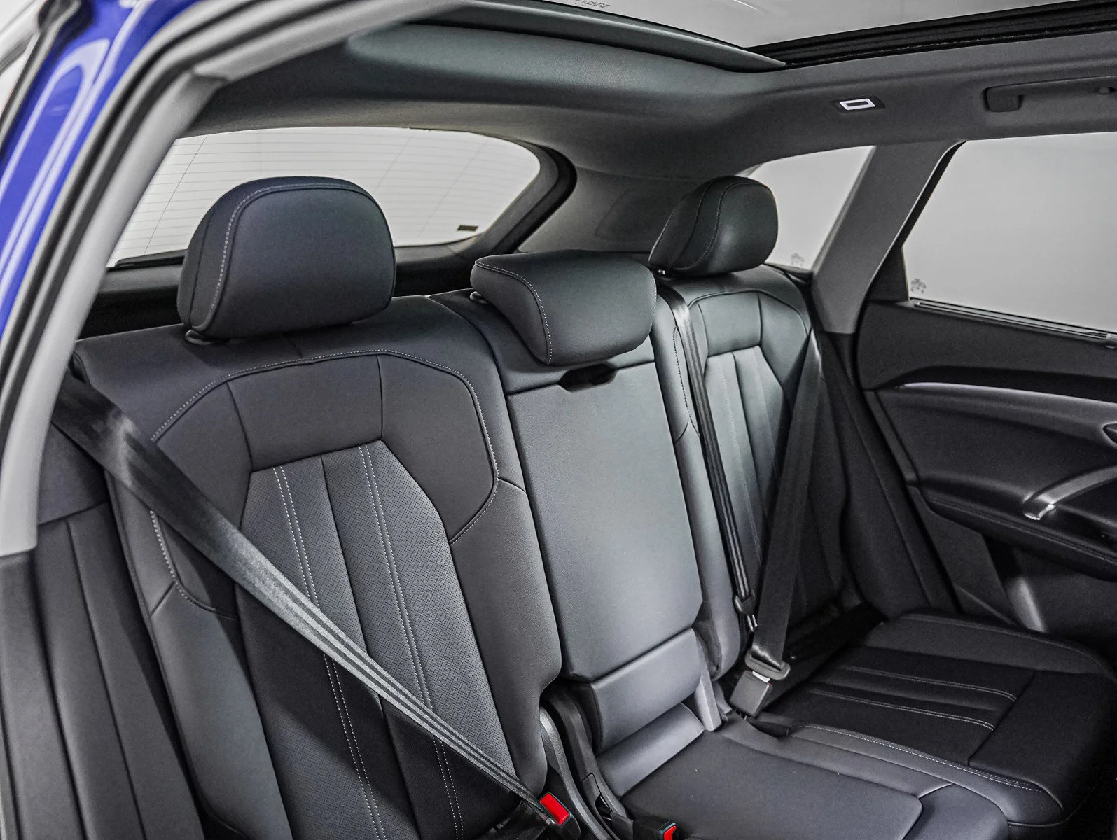 New 2026 Ultra Blue Metallic Audi Premium Plus image 13