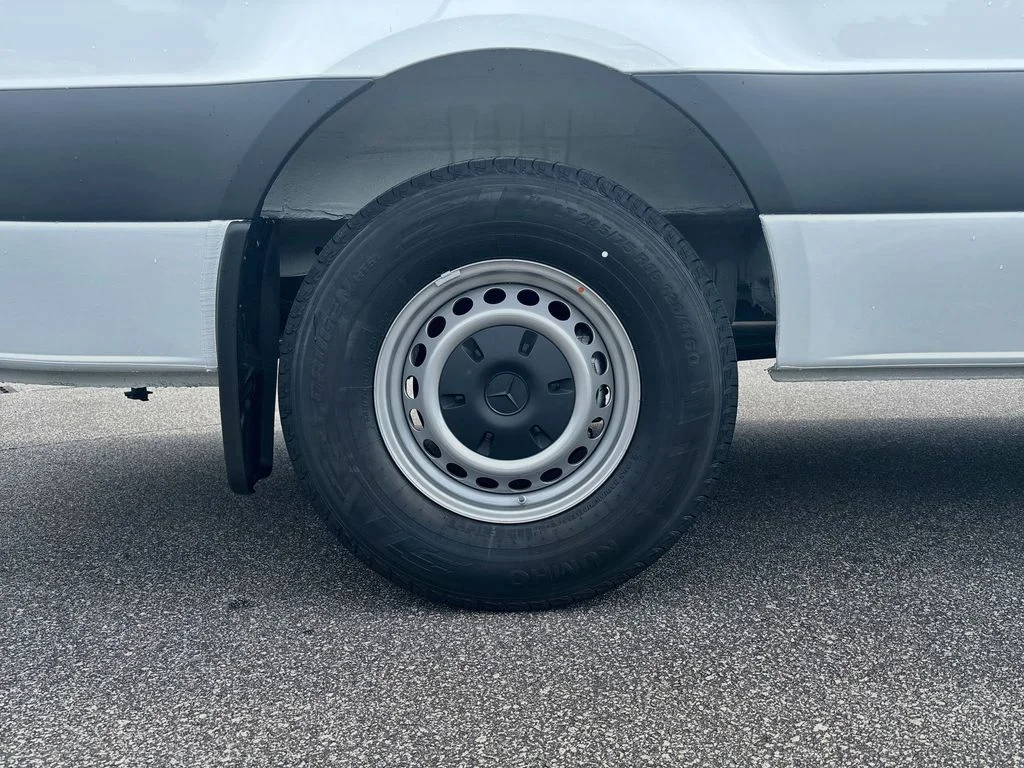 New 2026  Mercedes-Benz Cargo 170 WB image 18
