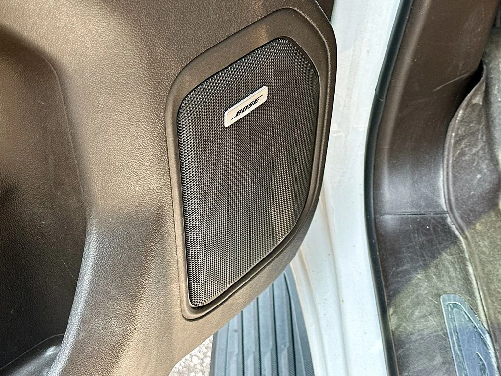 Used 2019 White GMC SLT image 19
