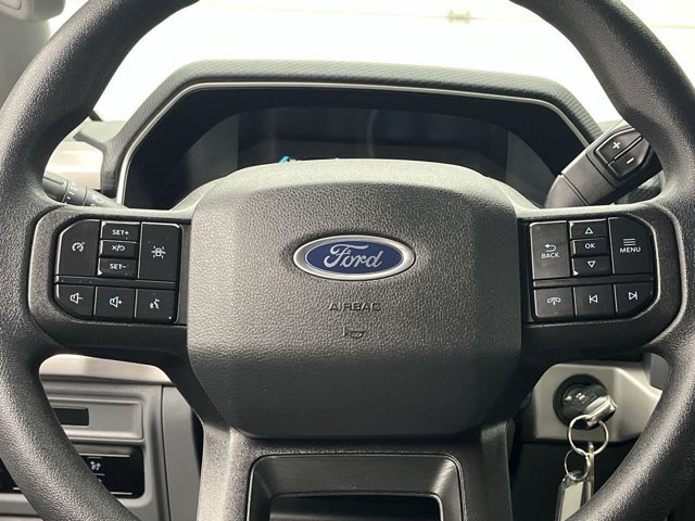 Used 2023 Oxford White Ford XLT image 15