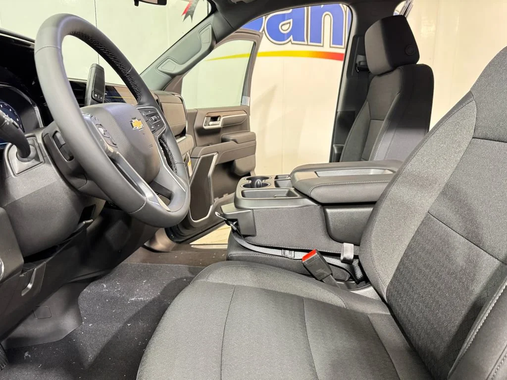 2026 Chevrolet Silverado 1500 LT - Photo 8